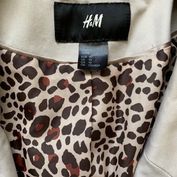 Women’s H&M Blazer - Picture 3 of 5